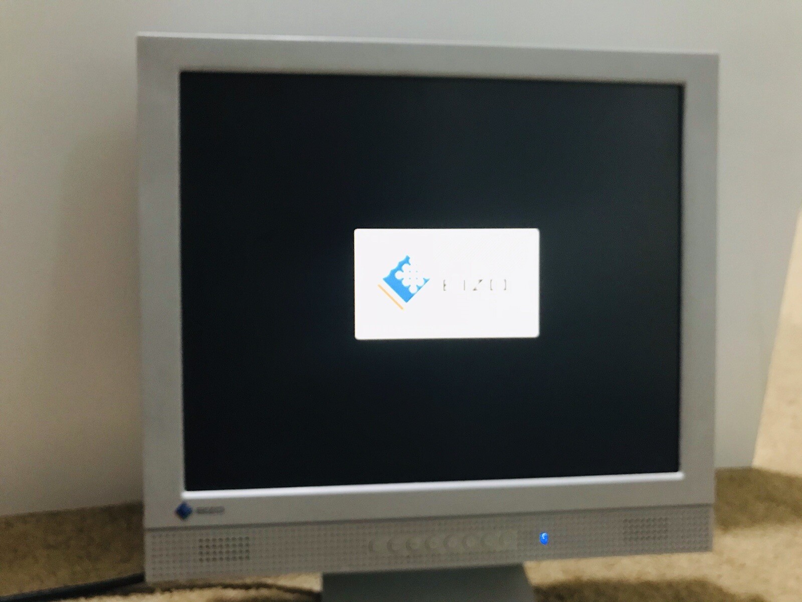 EIZO Flexscan L465 16 inch LCD Grey Built VINTAGE 2001made in japan