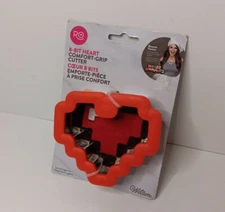 Rosanna Pansino 8-Bit Heart Comfort Grip Cookie Cutter (2310-3726) - Wilton
