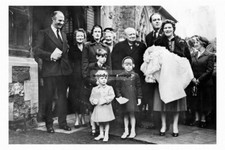 rp10598 - Winston Churchill at Christening of Charlotte Soames - print 6x4