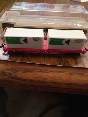 Model Power 4001 N Scale Canadian National 45' Flatcar CN #657036 w/containers - Picture 9 of 12