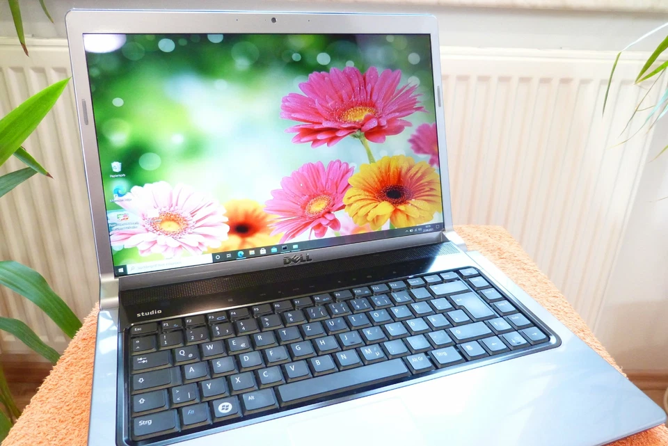 DELL Studio 1537 l 15 Zol FullHD l Windows 10 PRO l SSD NEU l mit EXTRA DVDRW LW - Bild 3 von 4