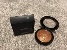 MAC Mineralize Skinfinish In GOLD DEPOSIT    ...