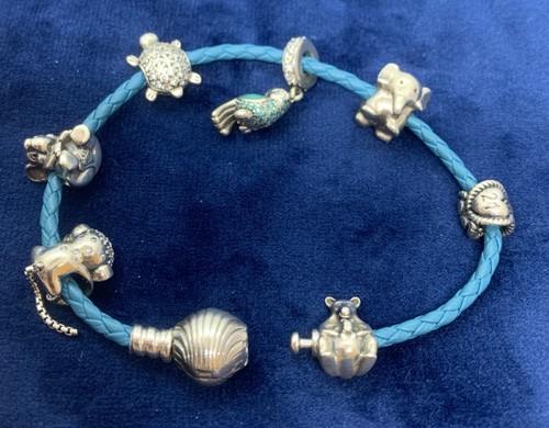Pandora Charm Armband mit 8 Charms - blaues Armband