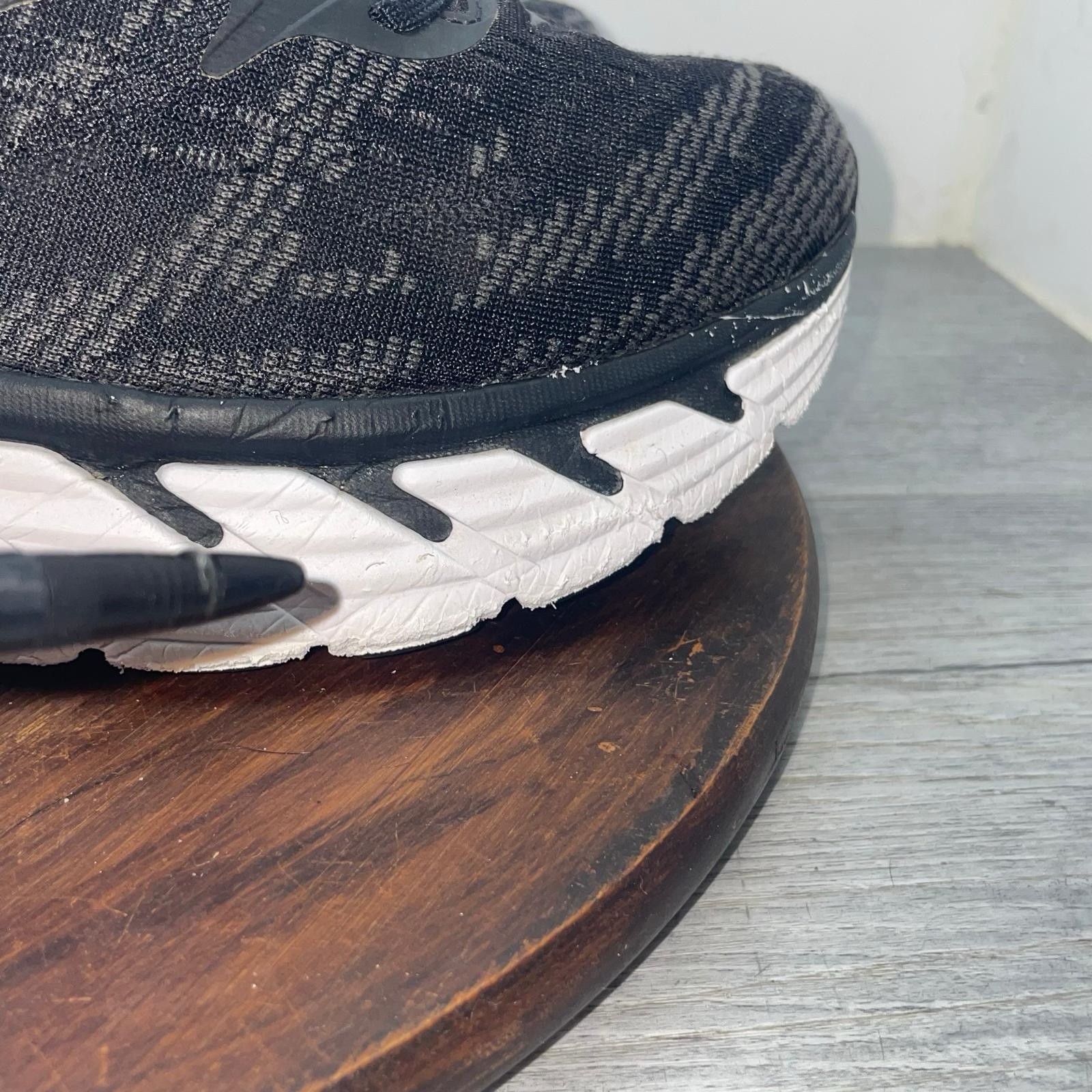 Hoka One One Gaviota 4 1123198-BWHT Sneakers Men’s 9.5 D Black Running Shoes thumbnail 12