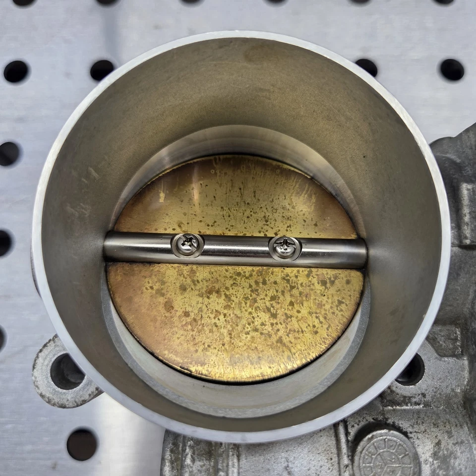 Buick Lacrosse Lucerna 2004-2008 Grand Prix GTP 2005-2009 3,8 L carrocería del acelerador OEM Foto 3 de 4