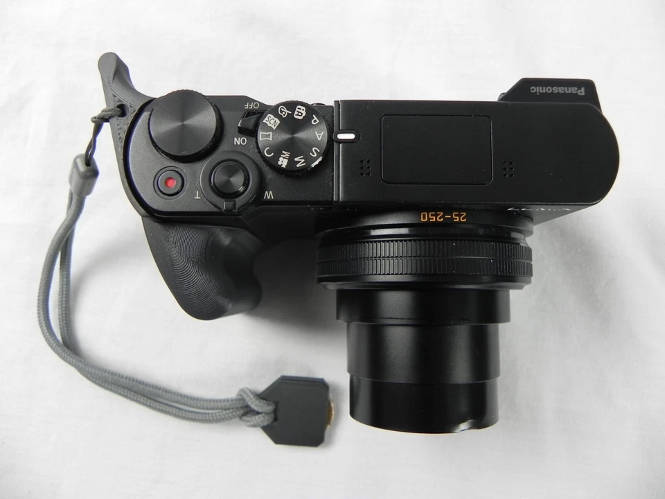 3D Printed Removable Hand Grip For Panasonic Lumix ZS100 Camera w/ Thumb Stud - Image 3 of 4