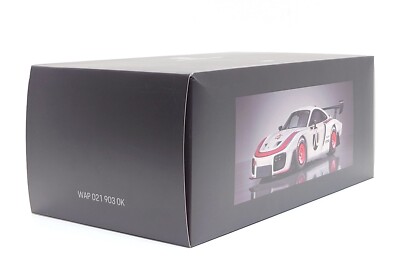 Spark 1:18 Porsche 935 #70 Martini Racing (Dealer Edition) | eBay