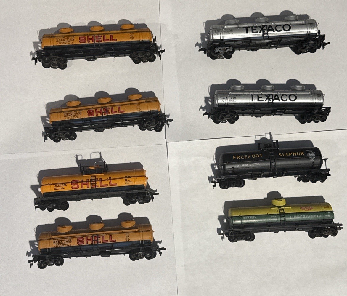 HO Scale Tank Car Lot Shell Texaco DuPont Freeport Sulphur Oil Freight Cars (8)