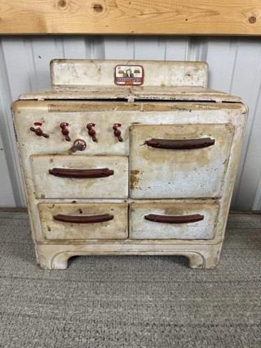 Vintage Marx Pretty Maid Tin Play Oven Stove Great Restoration Project 15”t 14”w