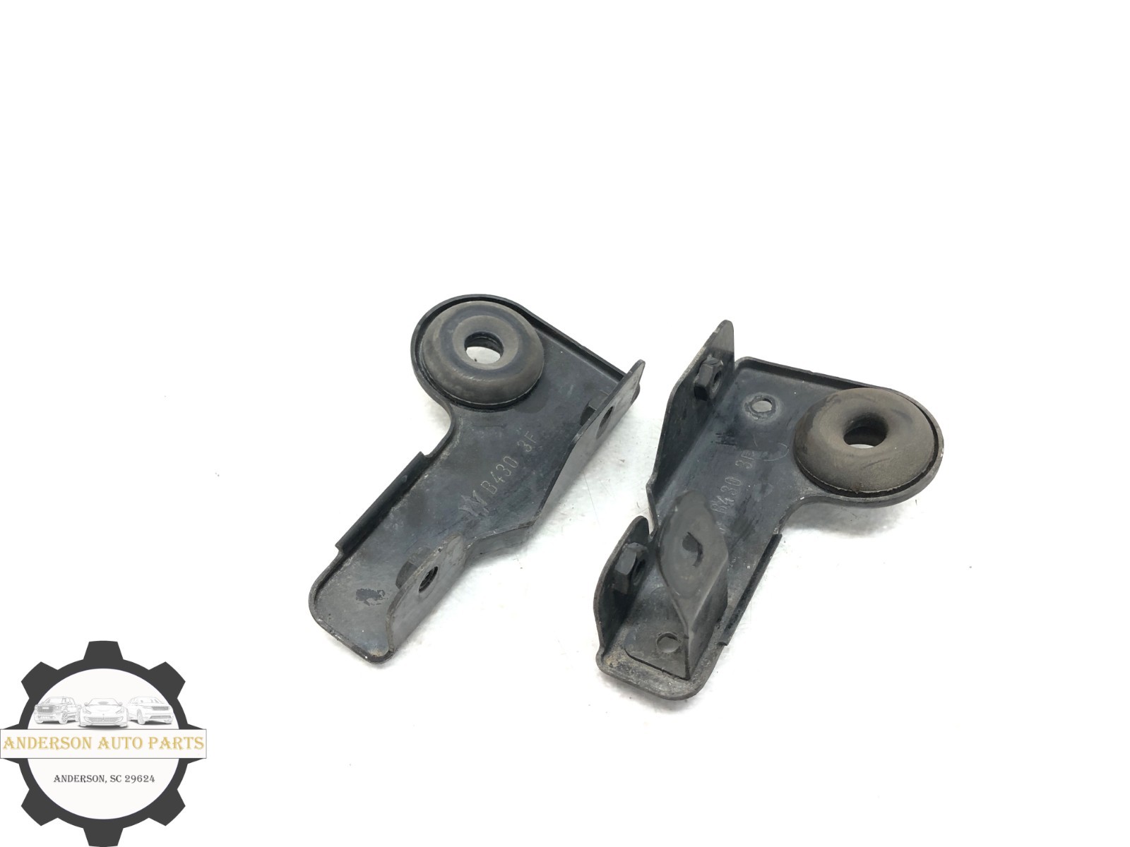 2014-2020 MASERATI QUATTROPORTE 3.0L FRONT INTERCOOLER LOWER MOUNT BRACKET SETX2