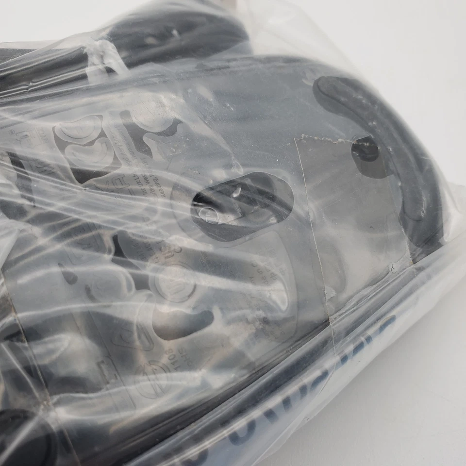 New 697788-01 Wired Wheel 3 Button Standard Mouse Black New In The Bag - Image 2 of 3