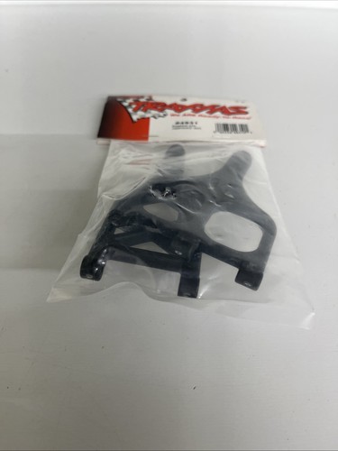 Bracci di sospensione Traxxas (superiore/inferiore) #4931 - Foto 3 di 4