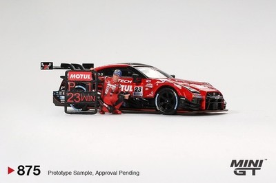 Mini GT - Nissan GT-R Nismo #23 - Super GT Series Suzuka Winner + Figur 1:64 Neu