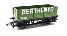 Hornby R2669 7 Plank LWB Open Wagon No.135 in Berthlwyd Colliery Livery