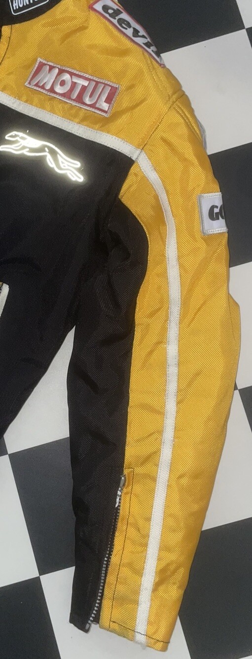 Foto 6 di 9