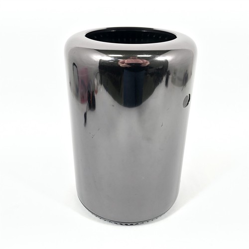 Apple Mac Pro A1481 Desktop Xeon E5-1680V2 1TB SSD 64GB RAM (2x) D500 Monterey - Afbeelding 2 van 7