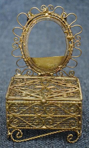 mini dresser trinket box VICTORIAN GILDED WIRE MINI DRESSER MOTIFJEWELRY BOX TRINKET BOX VANITY BOX FRAME