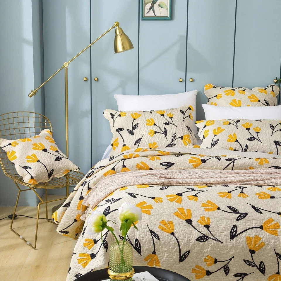 DaDa Bedding Yellow Fleur Golden Orange Tulips Floral Quilted Bedspread Set - Image 3 of 4