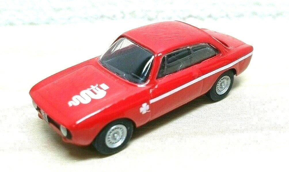 1/100 Kyosho ALFA ROMEO GIULIA GTA 1300 JUNIOR RED diecast 1/100 Kyosho ALFA ROMEO GIULIA GTA 1300 JUNIOR RED diecast