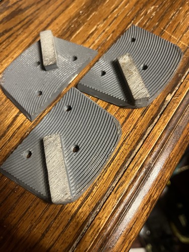 Edco Magna-Trap Blister Pack - 3 Single Dyma-Segs Medium Concrete