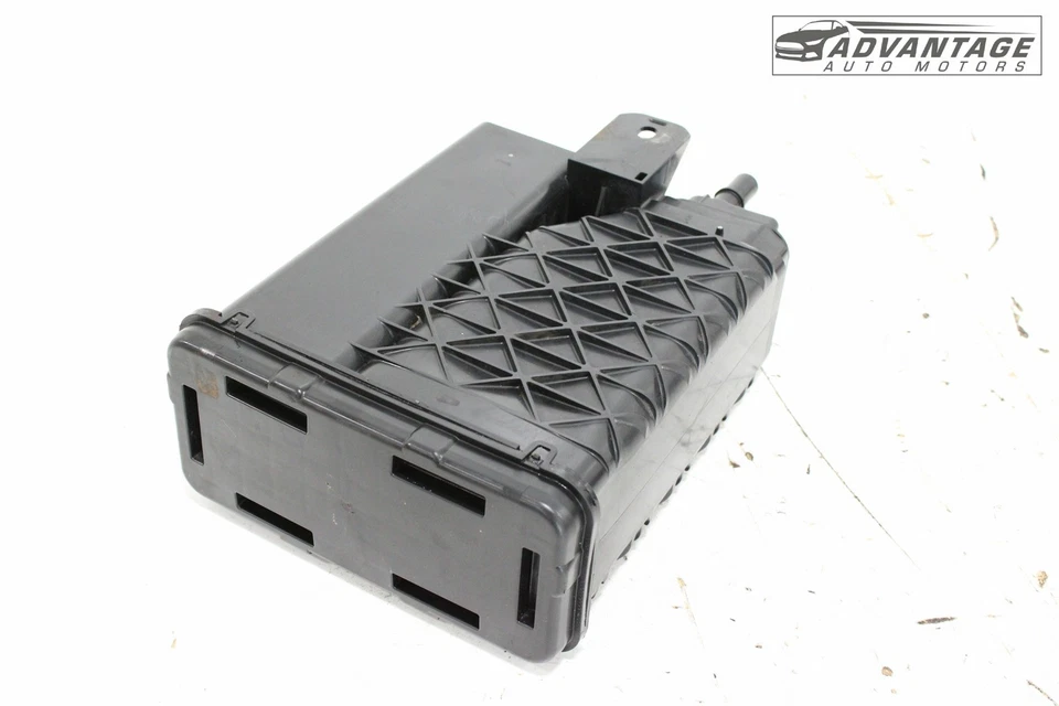 Chevy Silverado 2500 HD 2018-2019 evaporador de vapor de combustible bote de carbón OEM Foto 4 de 4