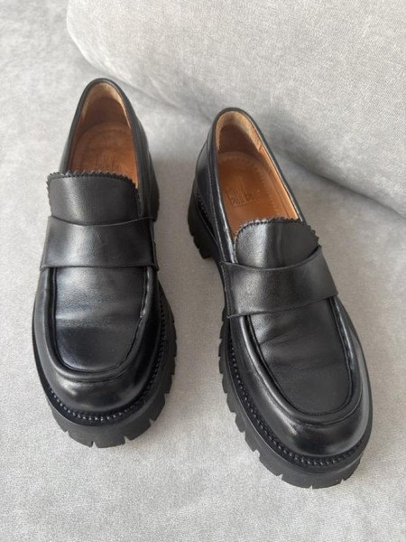 Women Billi Bi Loafers Black Leather 38