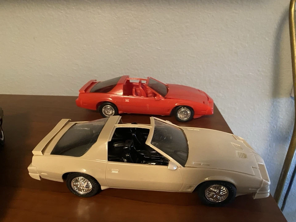 Lote Pontiac Firebird/Trans Am - Imagem 4 de 4