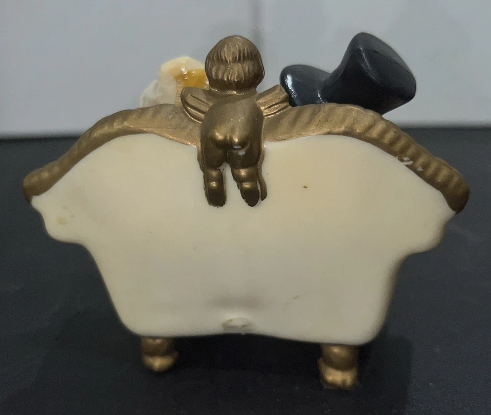 Decoración de pastel vintage Wilton boda novia y novio pareja en sofá 1970 Foto 3 de 4