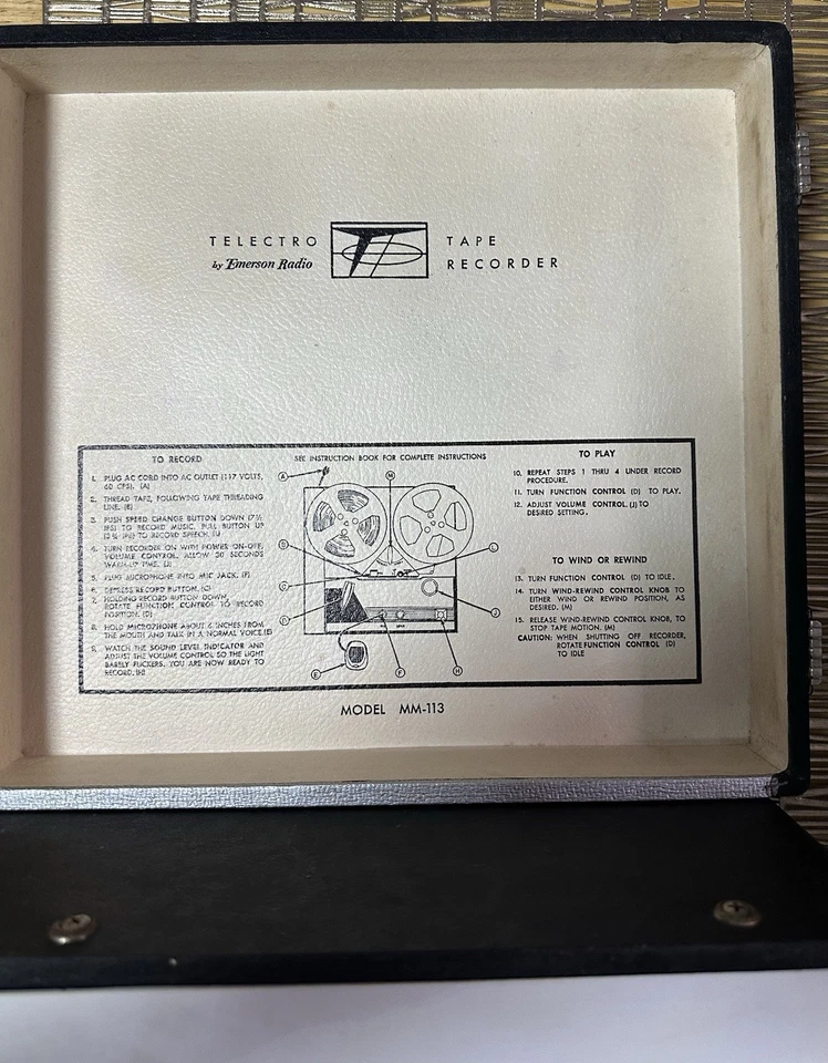 Радиомагнитофон Telectro от Emerson. Модель Mm-113. Винтажный магнитофон. - Изображение 2 из 4