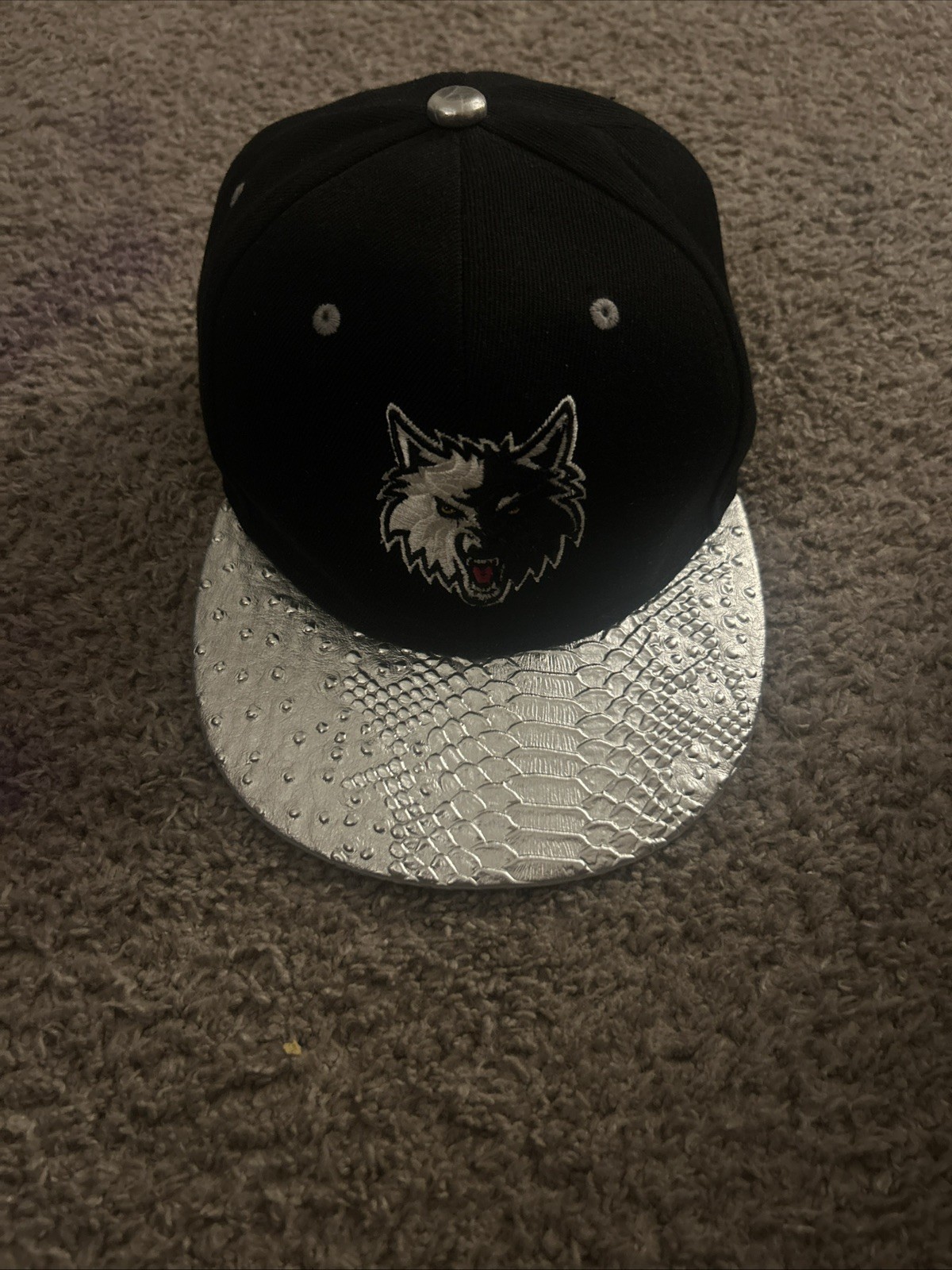 SWAG BLACK TIMBERWOLVES 90’s python Snake silver … - image 4