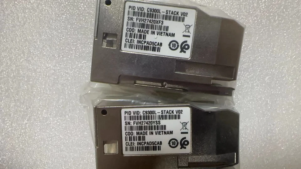 Cisco C9300L-STACK-KIT Stack Module Kit with STACK-T3-50CM Cable C9300L Series - Image 4 of 4