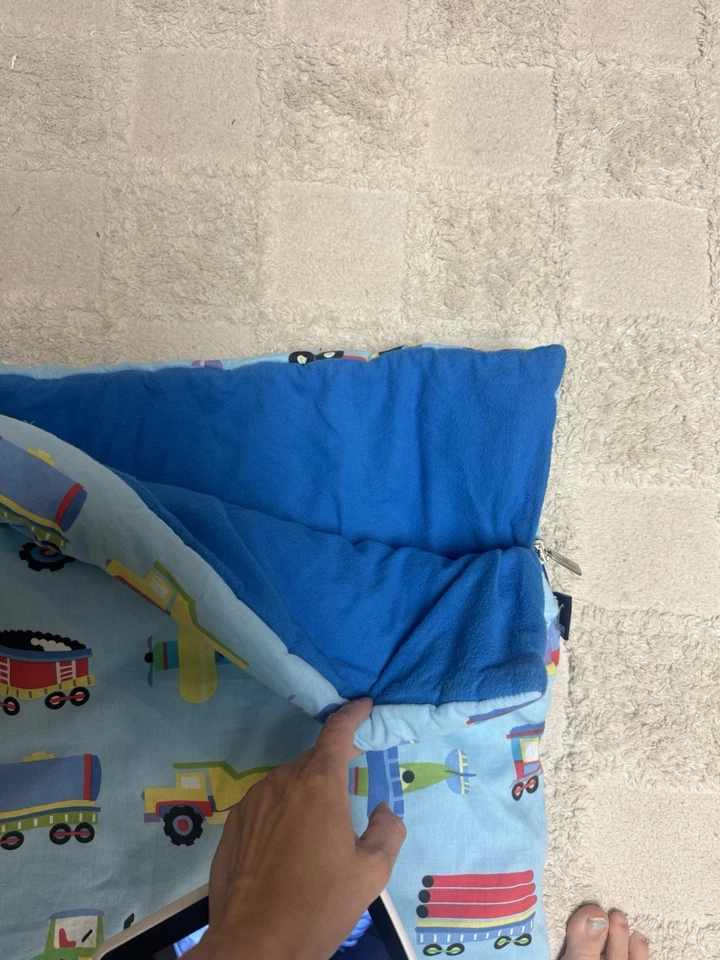 Sacos de dormir Wildkin para niños y niñas medidas 57 x 30 x 1,5 pulgadas  Foto 3 de 4