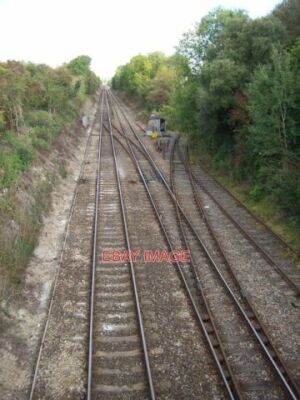 PHOTO  EAST GRIMSTEAD - RAILWAY LINE THE LINE THAT CURVES TO THE RIGHT LEADS INT