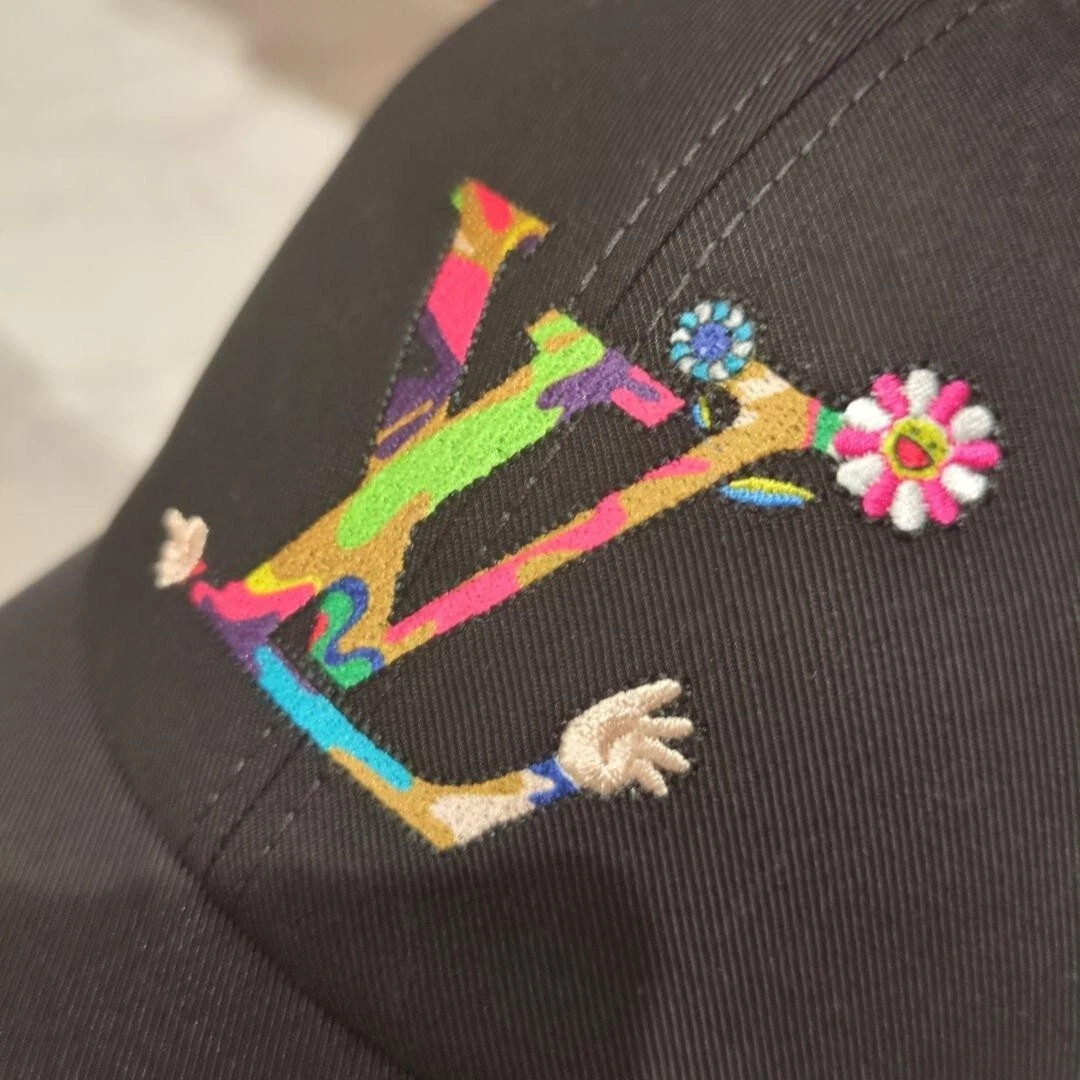 LOUIS VUITTON（LV） Cappello Louis Vuitton x Takashi Murakami M5000L Berretto Edizione Limitata Taglia L NUOVO