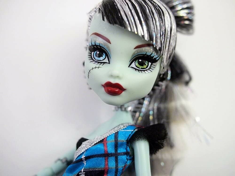 2011 MONSTER HIGH FRANKIE STEIN SWEET 1600 W9190 | eBay