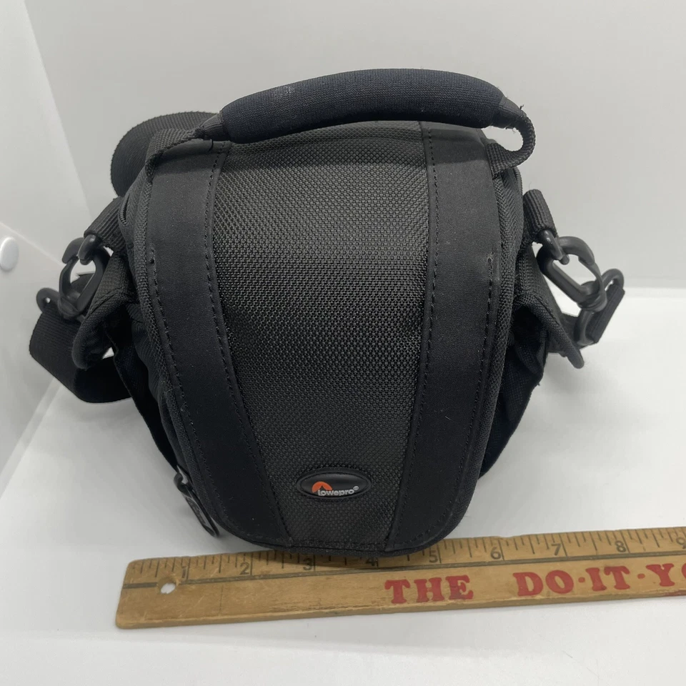 Estuche para cámara compacta LowePro 125 con correa Sony Panasonic Digital HD MiniDV Foto 2 de 4