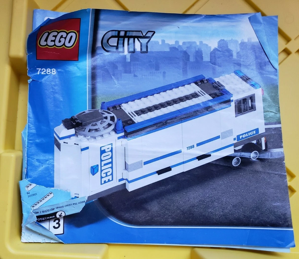 Lego City 7288 book 3 Lego Manual Only about 8