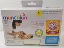 munchkin arm and hammer disposable changing pad