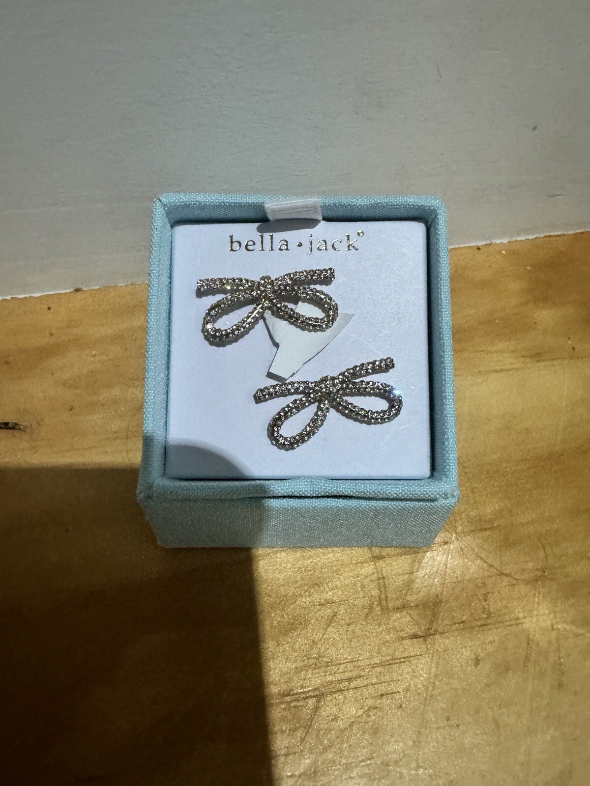 Picture 1 of 3