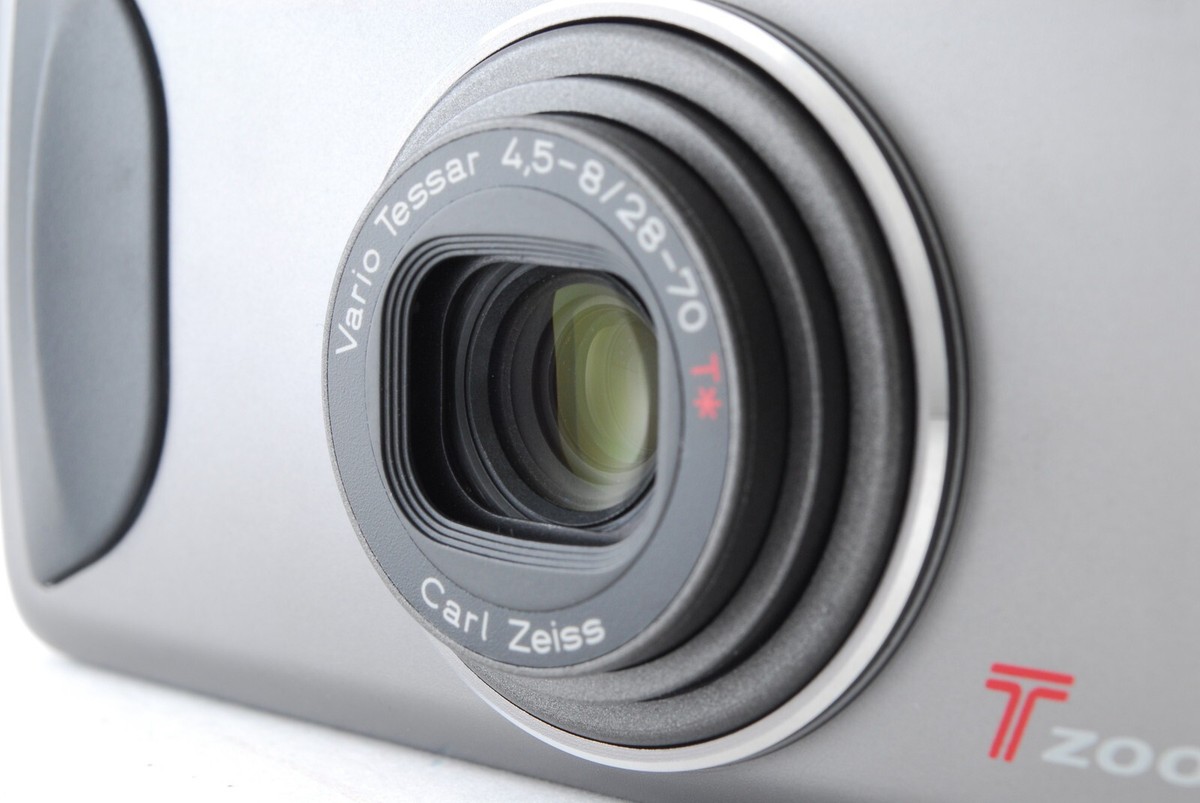 yashica T4 Kyocera ヤシカ Lomopedia: Yashica T4 · Lomography