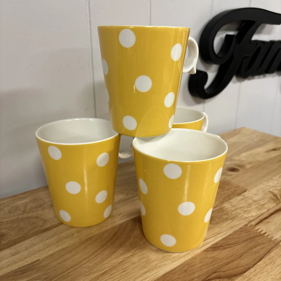 Juego de 4 tazas de lunares amarillas café vainilla roja de 4" de alto puntos de frescura Foto 2 de 4
