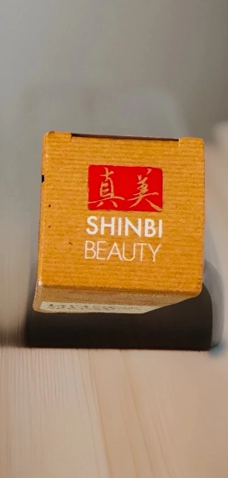 Shinbi Beauty Japanese Vitamin C Serum - Image 2 of 2