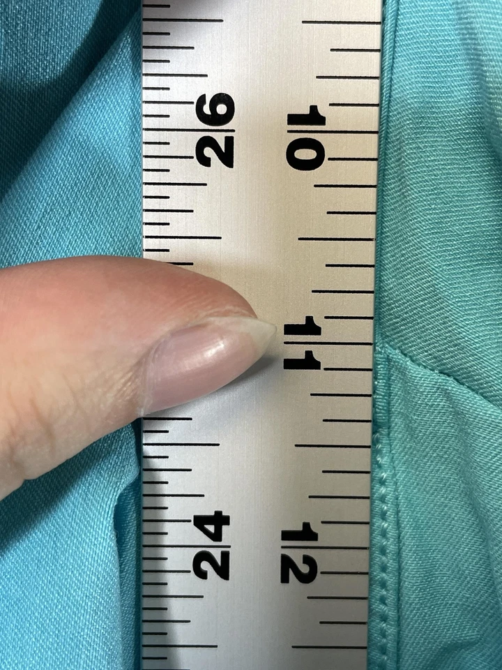 Pantalones Cortos Laura Scott Para Mujer Grandes Turquesa Bermudas Pull-On Bolsillos Elásticos Foto 4 de 4