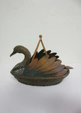 Farmhouse Wicker Swan Home Decor Kitchen Serving Basket Vintage