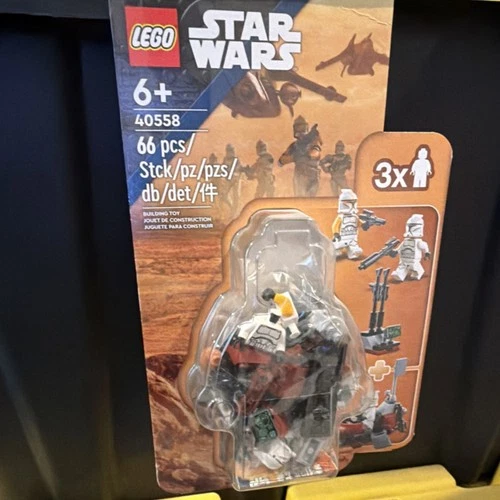 LEGO Star Wars Clone Trooper Command Station 40558 Set 66 Pieces 3 Minifigures