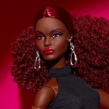 2025 BARBIE SIGNATURE BARBIE BASICS MODEL 3 CLAUDETTE HIGHLY DETAILED MINT 2025