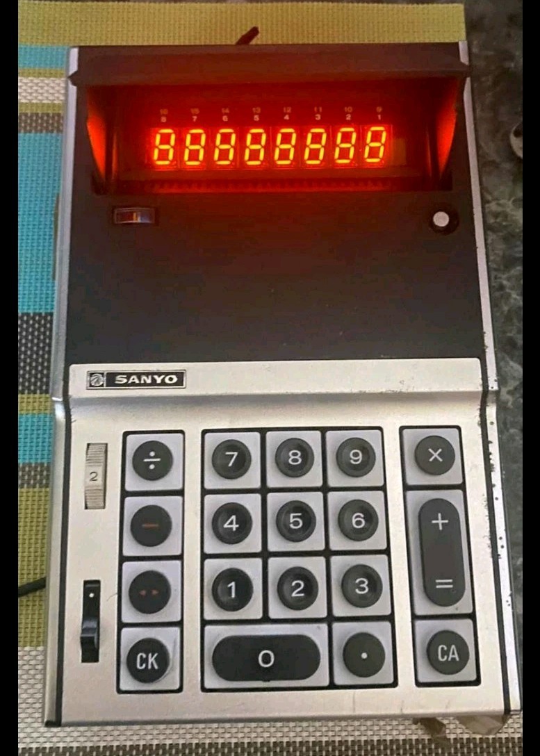 VINTAGE Sanyo ICC82D Electronic Calculator Ghostbusters Cosplay