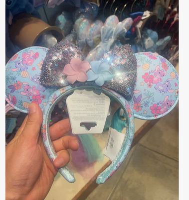 Authentic 2026 Disney Parks Stitch & Angel Hibiscus Spring  display picture 3