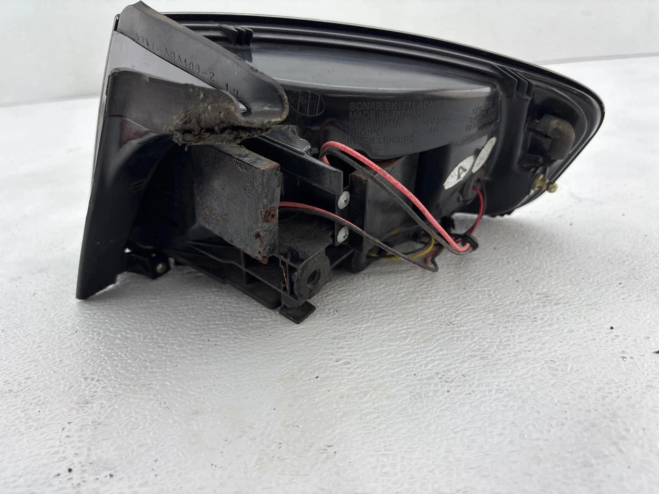 Luz trasera izquierda Audi A4 S4 2009-2012 sedán OEM Foto 3 de 4