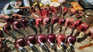 Großes Pfeifen Tabak und Feuerzeug Konvolut